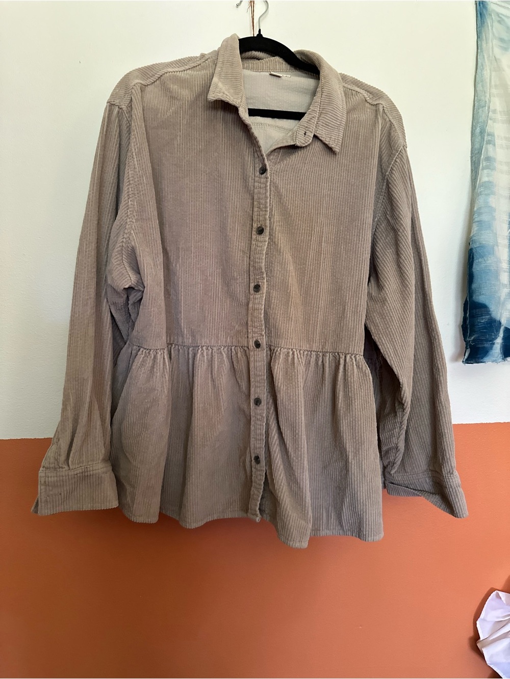 American Eagle Outfitters Cream Corduroy Button-Up Top - Picture 3 of 3
